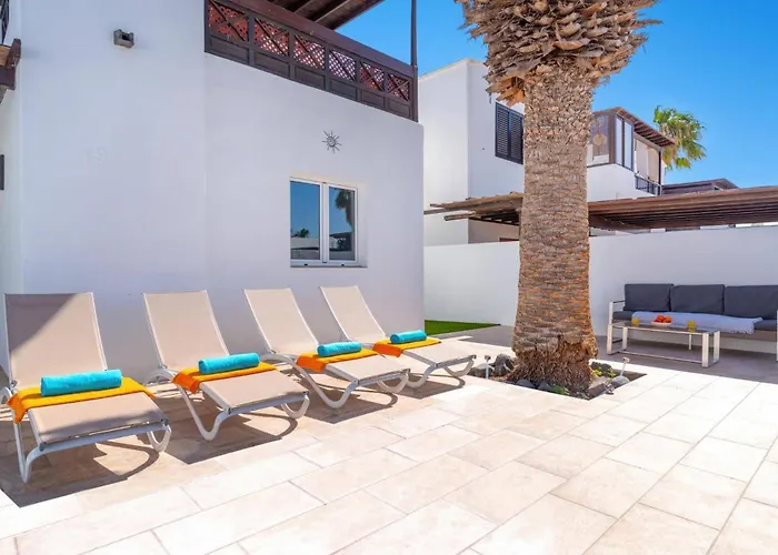 Karina By Villa Puerto del Carmen (Lanzarote)